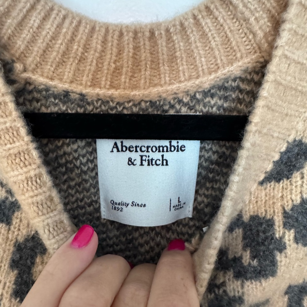 Abercrombie & Fitch Black and Tan Leopard Sweater - Picture 2 of 3
